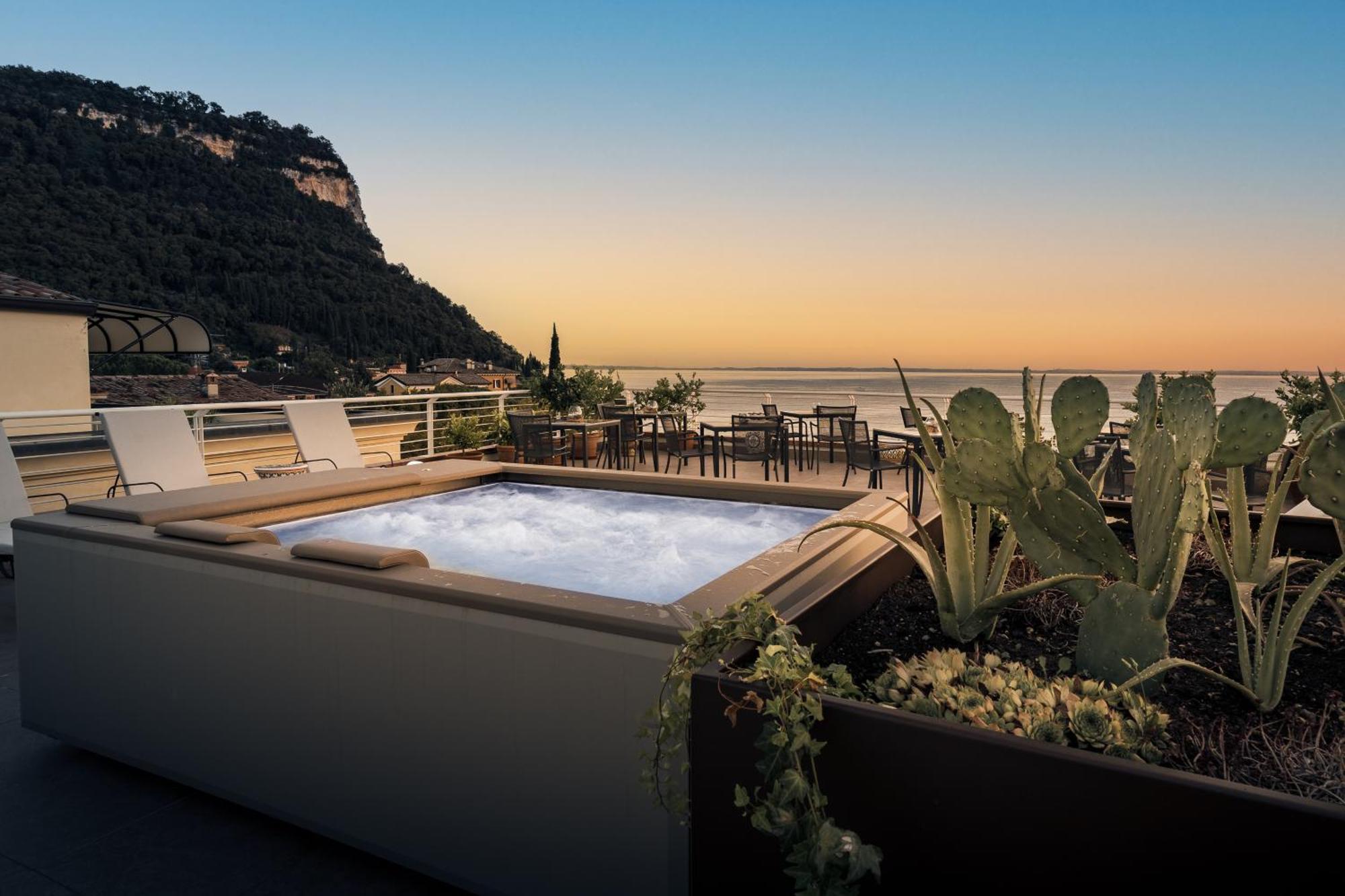 Hotel Giardinetto Garda (Verona)